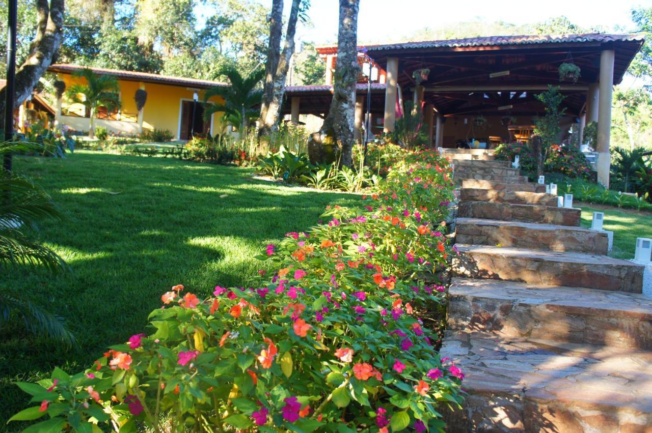 Hotel Cantinho Das Flores Гуарамиранга Экстерьер фото